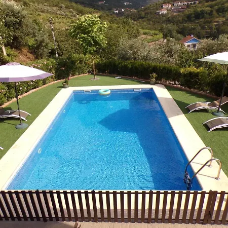 Holiday home Casa Do Passarinho Resende